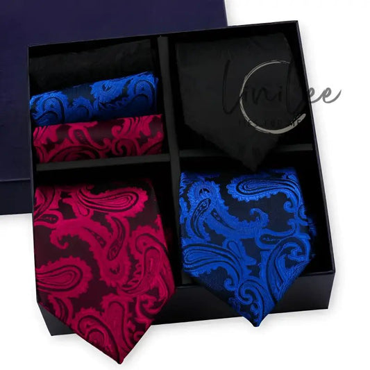 Paisley tie and pocket square set.