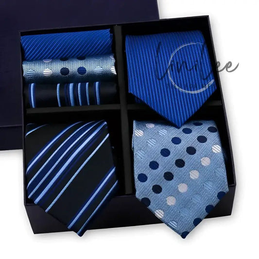 Necktie and pocket square gift set.