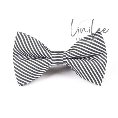 Striped gray bow tie.